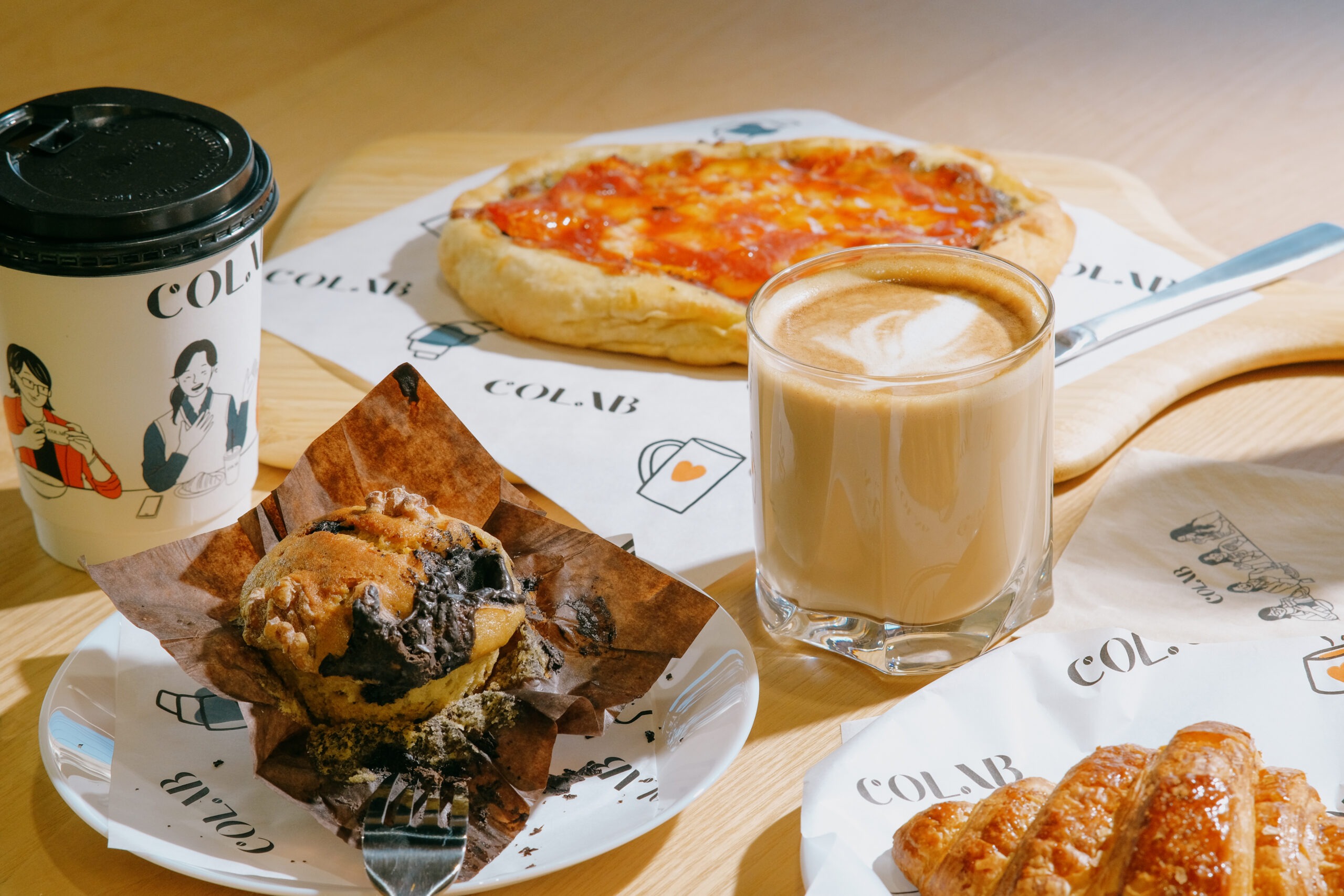 colab menu